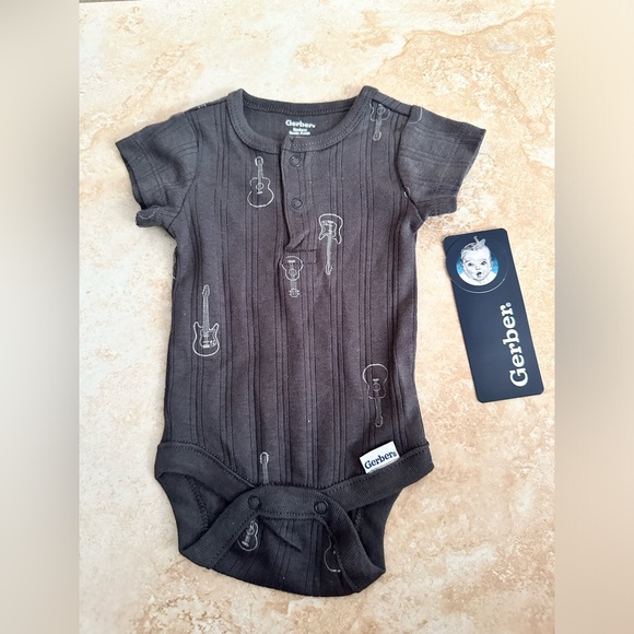 Gerber Other - 7 ❗️NB Gerber/Carter Onsies